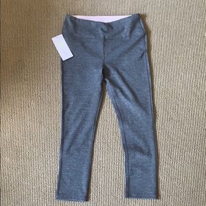 Marina Sport Capri leggings never worn NWT  (4-6)